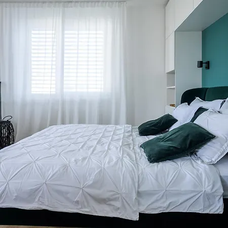 Luxury Flat In Soho Апартаменты *
