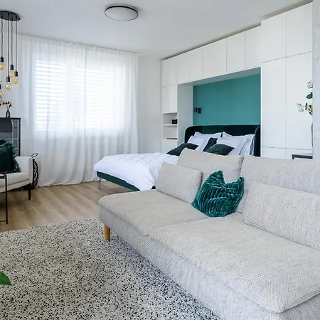 Luxury Flat In Soho 아파트 *